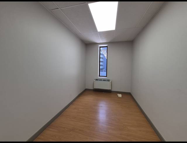712M² OFFICE TO LET IN SANDTON CENTRAL